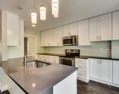 3119 Lake Avenue - Photo Thumbnail 2