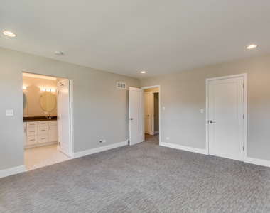 3119 Lake Avenue - Photo Thumbnail 13