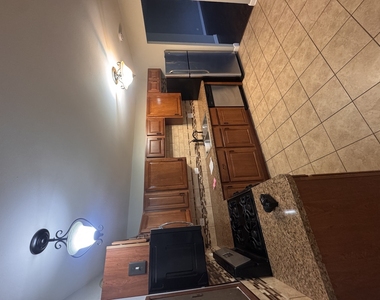 202 E Streamwood Boulevard - Photo Thumbnail 2