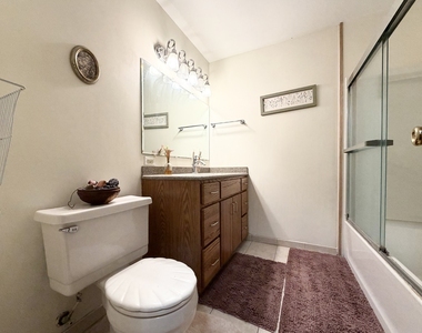 0n469 Purnell Street - Photo Thumbnail 11