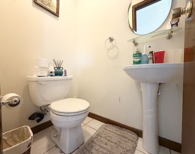 0n469 Purnell Street - Photo Thumbnail 15