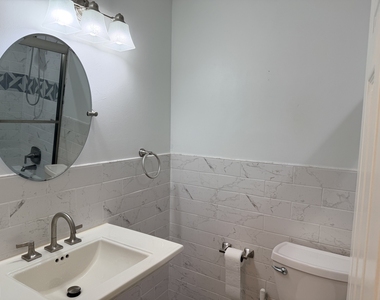 1312 Coventry Circle - Photo Thumbnail 10