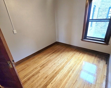 4939 S Vincennes Avenue - Photo Thumbnail 3