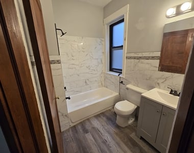 4939 S Vincennes Avenue - Photo Thumbnail 4