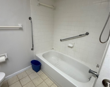 6136 Whiskey Creek Drive - Photo Thumbnail 3