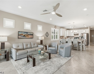 12361 Canal Grande Drive - Photo Thumbnail 11