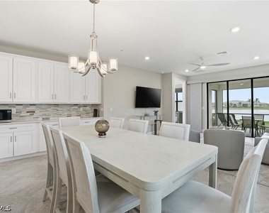12361 Canal Grande Drive - Photo Thumbnail 6