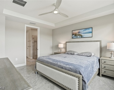 12361 Canal Grande Drive - Photo Thumbnail 15