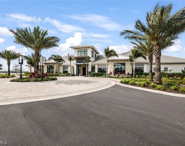 12361 Canal Grande Drive - Photo Thumbnail 35