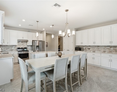 12361 Canal Grande Drive - Photo Thumbnail 7