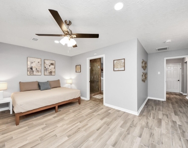 12711 Laurel Bank Way - Photo Thumbnail 37