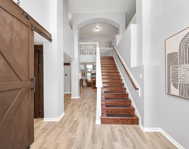 12711 Laurel Bank Way - Photo Thumbnail 7