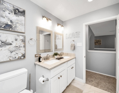 12711 Laurel Bank Way - Photo Thumbnail 23