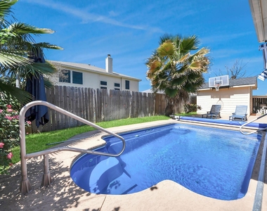 12711 Laurel Bank Way - Photo Thumbnail 46