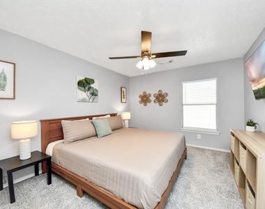 12711 Laurel Bank Way - Photo Thumbnail 29