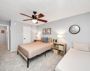 12711 Laurel Bank Way - Photo Thumbnail 19