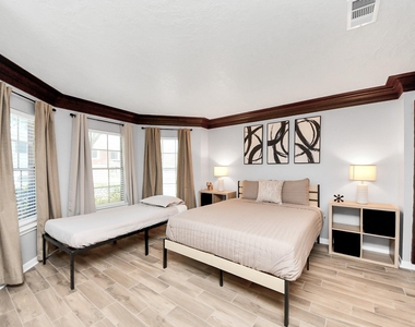 12711 Laurel Bank Way - Photo Thumbnail 34