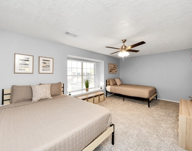 12711 Laurel Bank Way - Photo Thumbnail 33