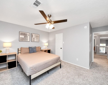 12711 Laurel Bank Way - Photo Thumbnail 25