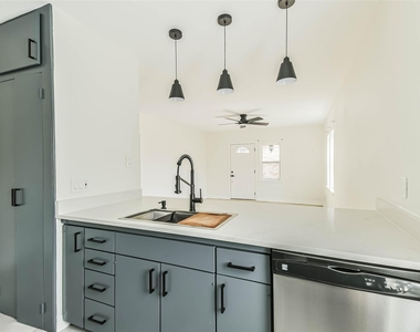 5922 Fairdale Lane - Photo Thumbnail 13
