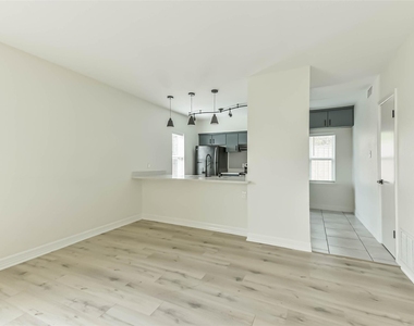 5922 Fairdale Lane - Photo Thumbnail 6