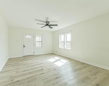 5922 Fairdale Lane - Photo Thumbnail 7