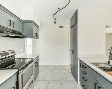 5922 Fairdale Lane - Photo Thumbnail 11