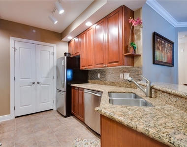 2825 Palm Beach Boulevard - Photo Thumbnail 10