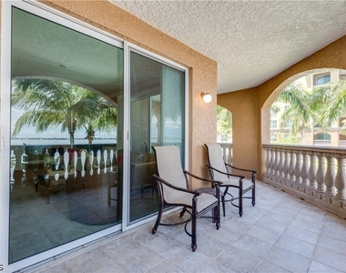 2825 Palm Beach Boulevard - Photo Thumbnail 15