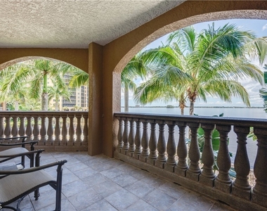 2825 Palm Beach Boulevard - Photo Thumbnail 16