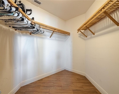 2745 1st Street - Photo Thumbnail 6