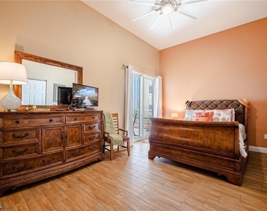 2745 1st Street - Photo Thumbnail 8