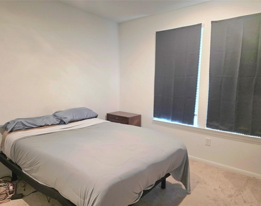 17806 Juneberry Seed Street - Photo Thumbnail 6