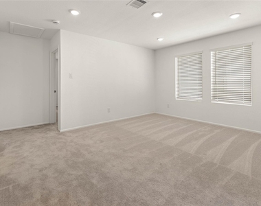 7594 Angels Landing Lane - Photo Thumbnail 21