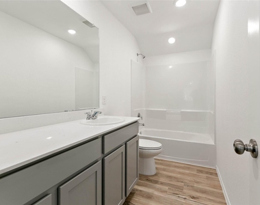 7594 Angels Landing Lane - Photo Thumbnail 26