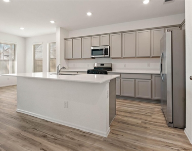 7594 Angels Landing Lane - Photo Thumbnail 6