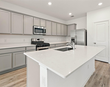7594 Angels Landing Lane - Photo Thumbnail 7