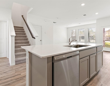 7594 Angels Landing Lane - Photo Thumbnail 17