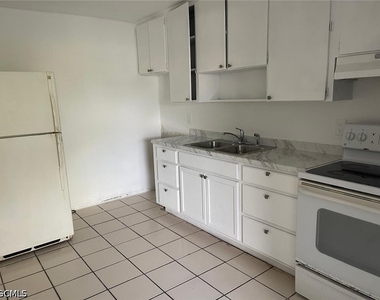 2148 Dora Street - Photo Thumbnail 5