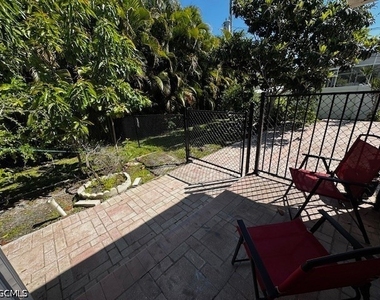 8409 Tahiti Road - Photo Thumbnail 22
