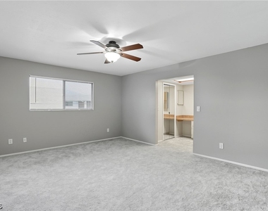1203 Sw 48th Terrace - Photo Thumbnail 18