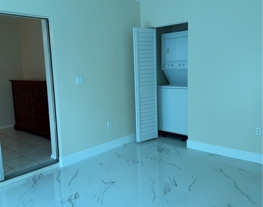 4969 Vincennes Street - Photo Thumbnail 18