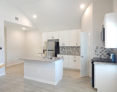 230 Northlawn - Photo Thumbnail 2
