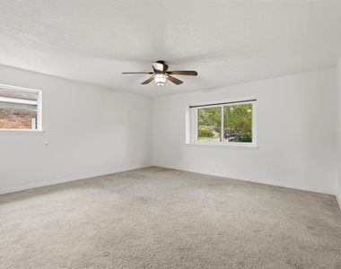 1219 Wisterwood Drive - Photo Thumbnail 17