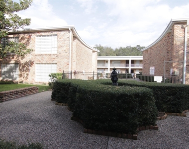 2101 Fountain View Drive - Photo Thumbnail 18