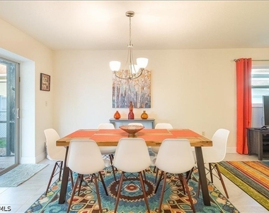 731 104th Avenue N - Photo Thumbnail 7