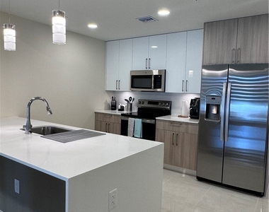 26600 Rosewood Point Drive - Photo Thumbnail 2