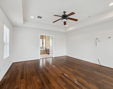 3041 Clinton Drive - Photo Thumbnail 14