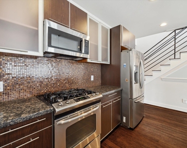 3041 Clinton Drive - Photo Thumbnail 7