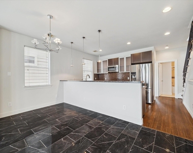 3041 Clinton Drive - Photo Thumbnail 8